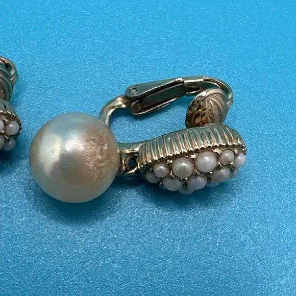 Vintage Ciner Gold Tone Pearl Twist Necklace Clip On Earrings Runway Set Signed